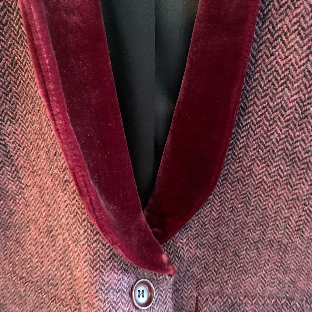 Smythe burgundy wool blazer with velvet lapel